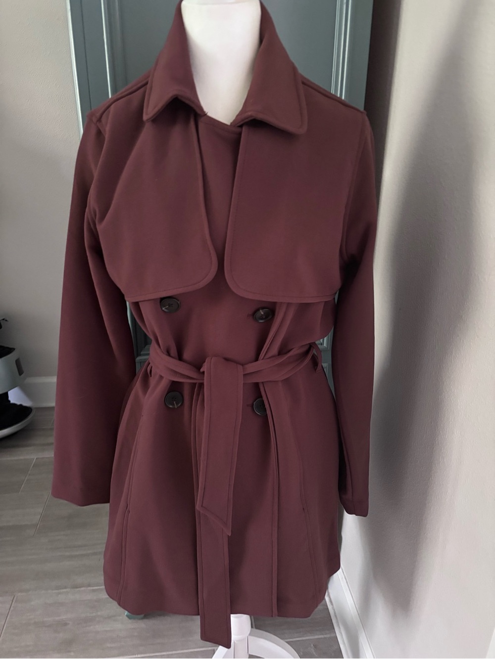Women's Double-Breasted Trench Coat in Brown